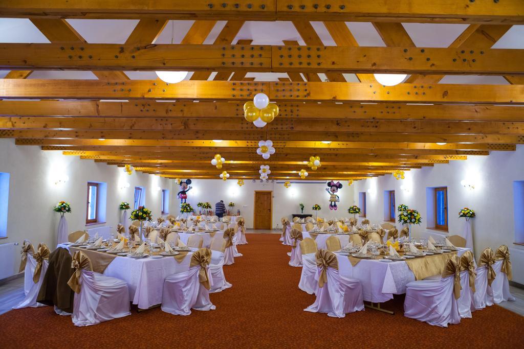 Hotel Bucegi Portile Regatului Пириул-Рече Екстер'єр фото