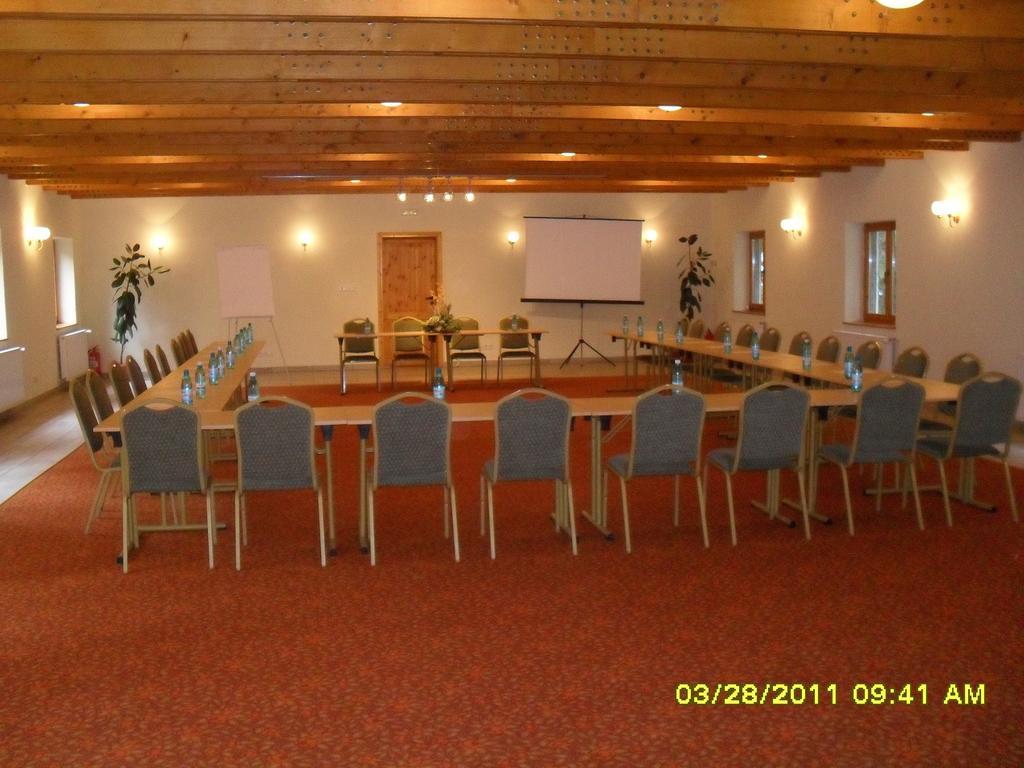 Hotel Bucegi Portile Regatului Пириул-Рече Екстер'єр фото