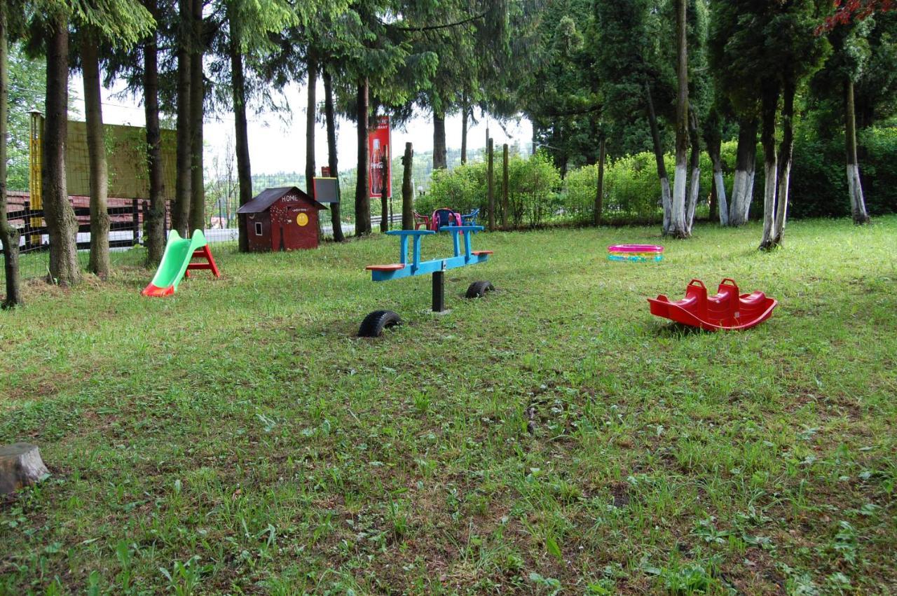 Hotel Bucegi Portile Regatului Пириул-Рече Екстер'єр фото